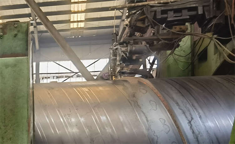 內(nèi)直徑2500螺旋管，南寧DN1600mm螺旋管，dn2200mm螺旋焊管，樁基鋼護筒廠家