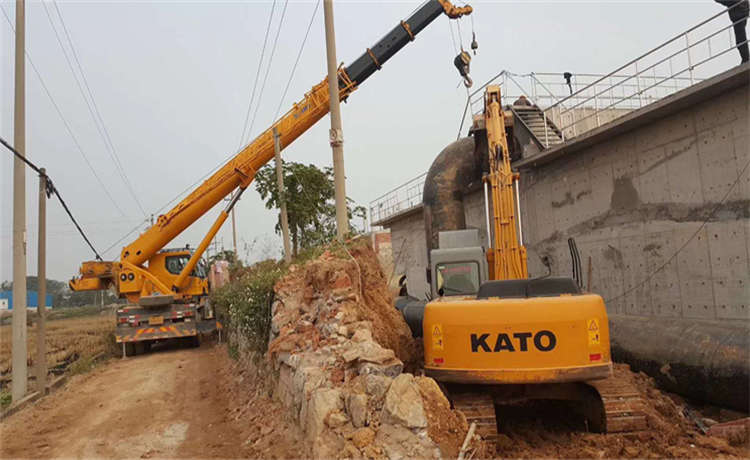 珠海720mm螺旋管，2100mm螺旋焊管，鋼材場(chǎng)熱浸鋅角鋼，1420螺旋管廠家