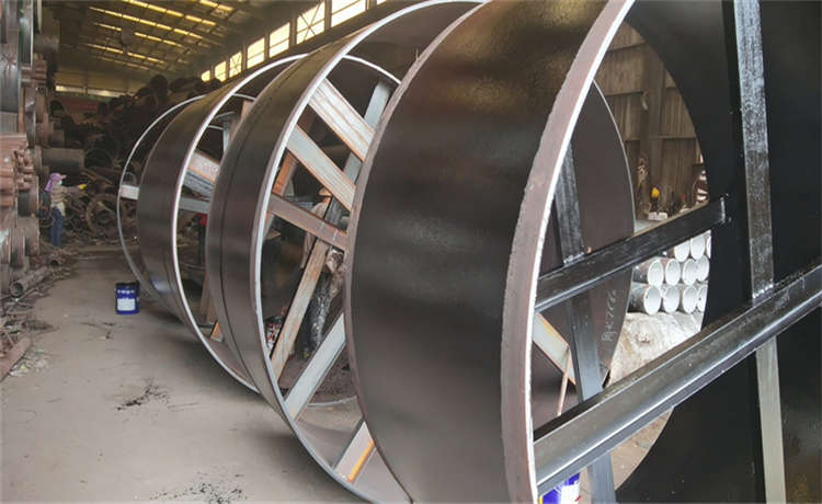 鋼頂管加工廠家，打樁鋼護(hù)筒廠家，1650mm螺旋鋼管，400mm螺旋管